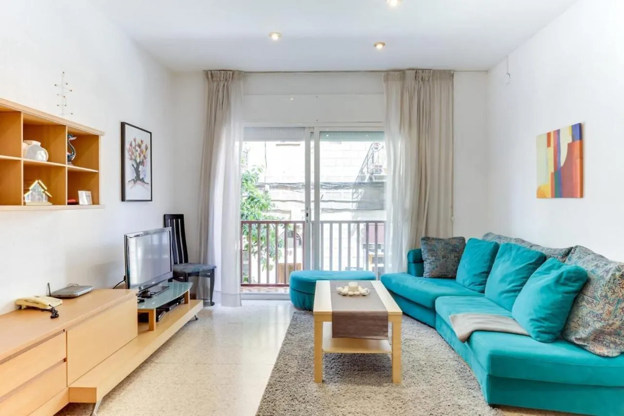 Bright And Spacious 3 Bedroom Close To The Beach Barcelona 0*,  Spain