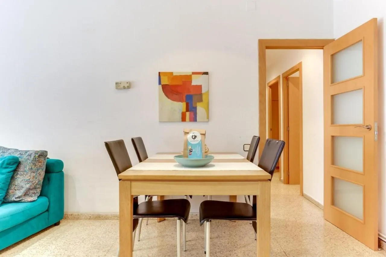 Bright And Spacious 3 Bedroom Close To The Beach Barcelona 0*,  Spain