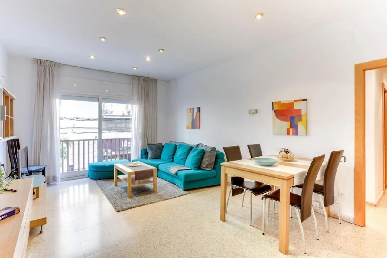 Apartment Bright And Spacious 3 Bedroom Close To The Beach Barcelona Spain