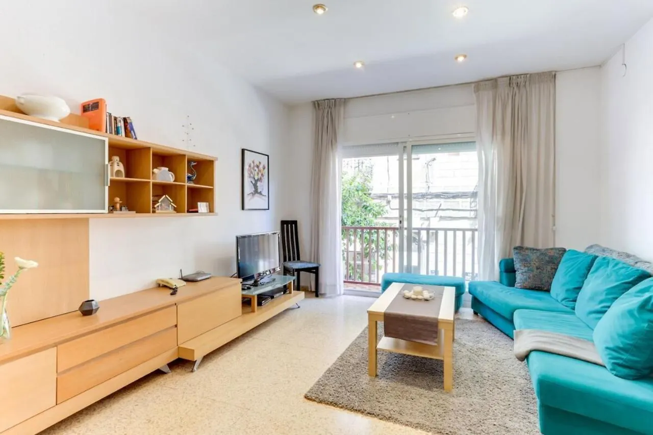 Bright And Spacious 3 Bedroom Close To The Beach Barcelona Spain