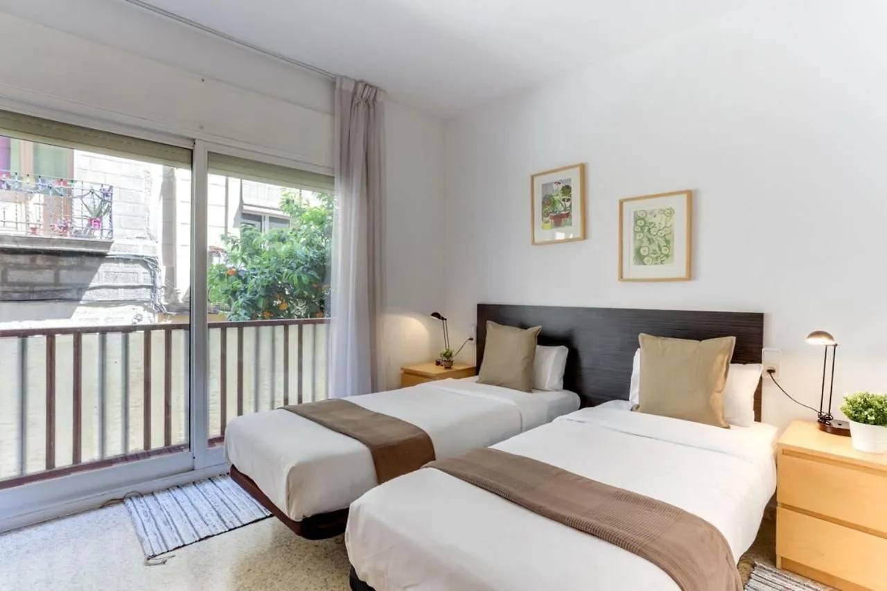 Apartment Bright And Spacious 3 Bedroom Close To The Beach Barcelona