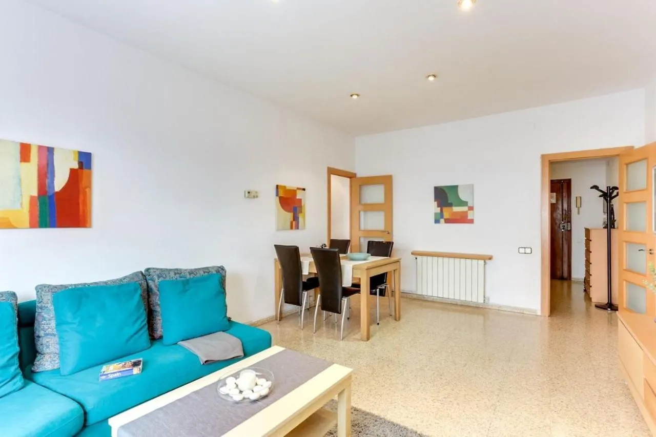 Bright And Spacious 3 Bedroom Close To The Beach Barcelona